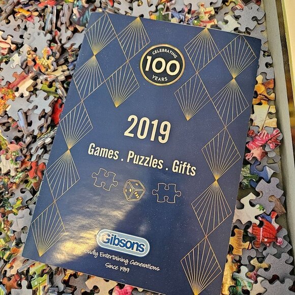 Gibsons Secret Santa Christmas 2019 Limited Edition Tony Ryan Jigsaw Puzzle, 1K - Picture 6 of 15